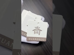 Label dan Identifikasi Produk Anda dengan Aman dengan Tag Gantung Pakaian Khusus