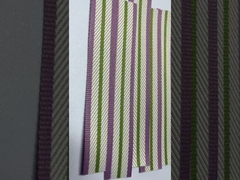 Label pakaian tenun khusus Teknologi tenun jarum Besi di punggung Desain pribadi