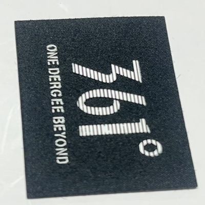 Custom bordir kain tenunan Label Tag untuk topi T-shirt