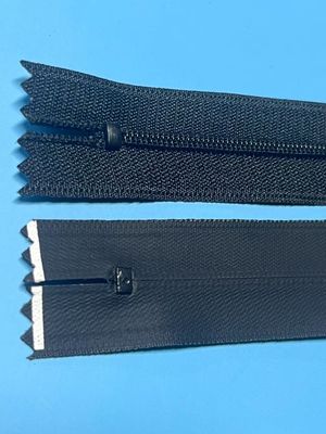 ODM Berguna Lagi Hitam Nylon Zipper Tarik Untuk Pakaian Merchandise Store