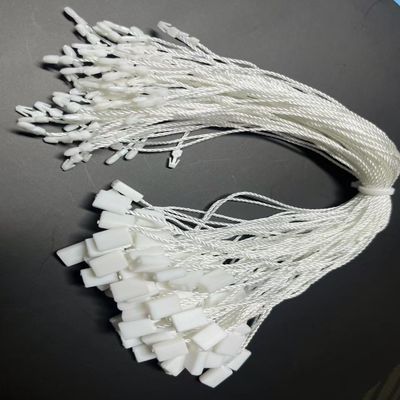 Catatan Plastik Kunci Square Berkelanjutan Segel String Fastener CMYK Untuk Pakaian