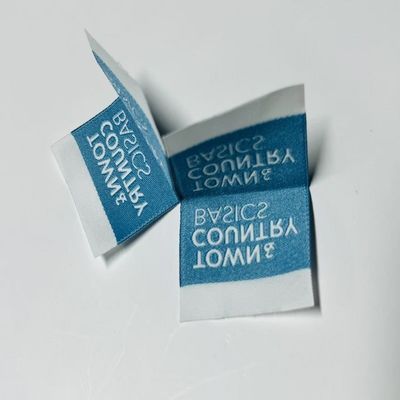 Disesuaikan menjahit pada label tenunan pakaian label pakaian 3000pcs