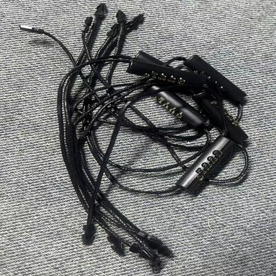 Hanging Tags Garment Swing Tags Flexible Design Customizable Options Perfect for Apparel Labeling and Retail Presentation